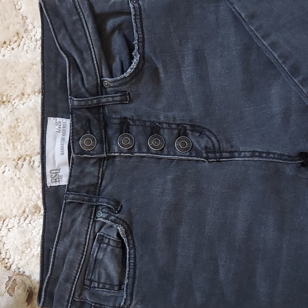 RSQ (Tilly's) Manhatten High Rise Skinny black washed jeans. Size 1 - Picture 4 of 13